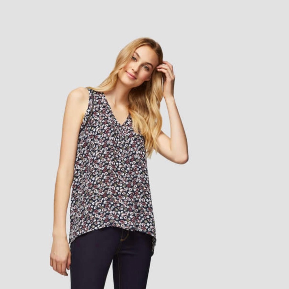 Short Sleeve Floral Top- Size L/XL